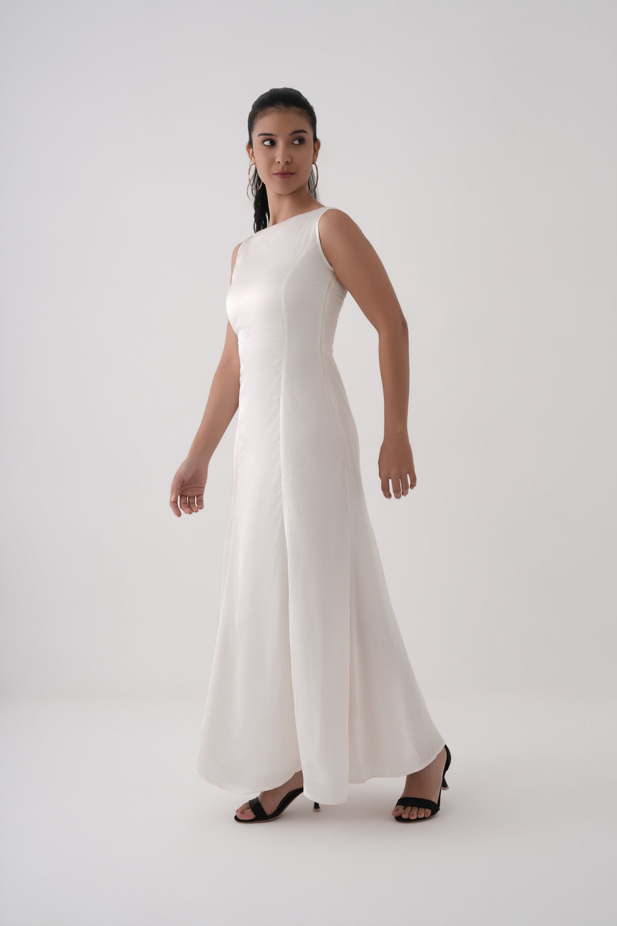 Women Gardenia Sleeveless Boat Neck Modal Satin Mermaid Maxi Dress