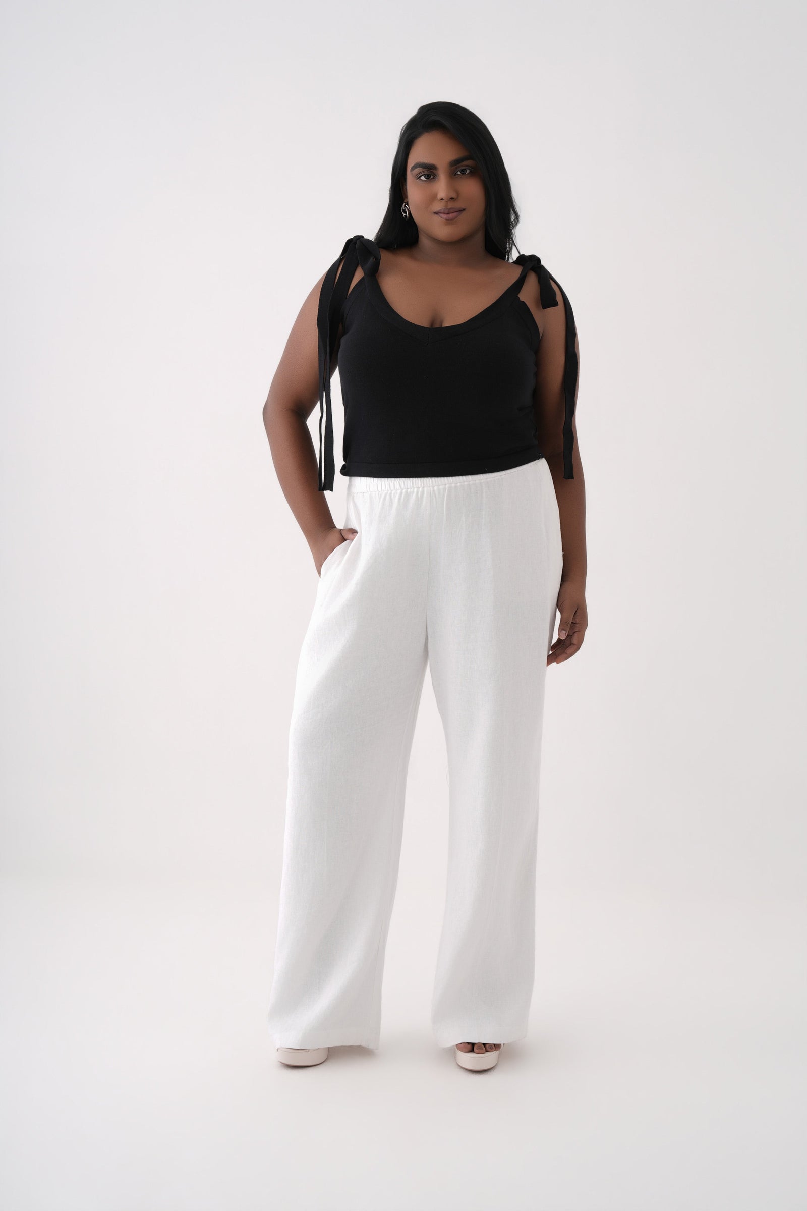 black v neck tie up strap knitted top