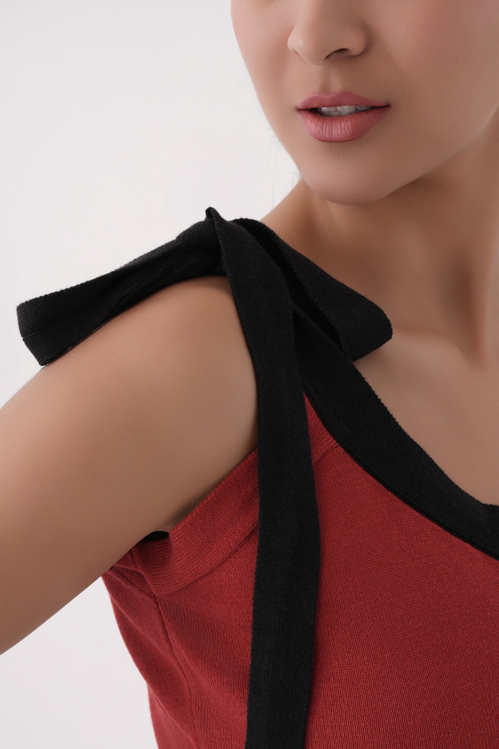 red v neck tie up strap knitted top