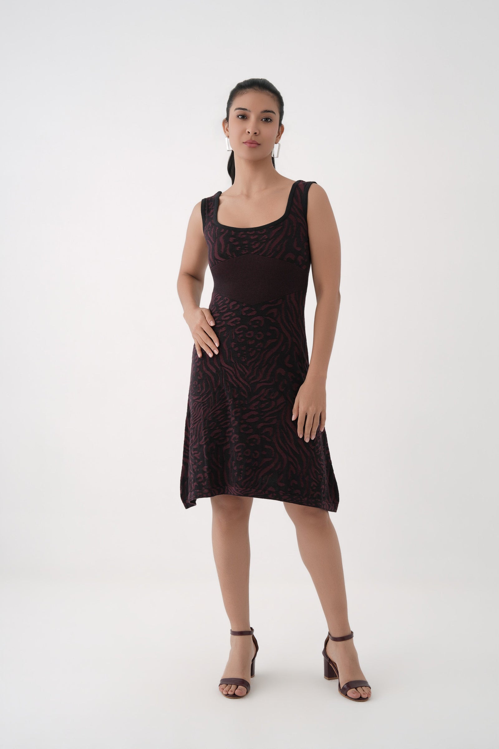 Women Black 3D Jacquard Textured Sleeveless Modal Knit Dress