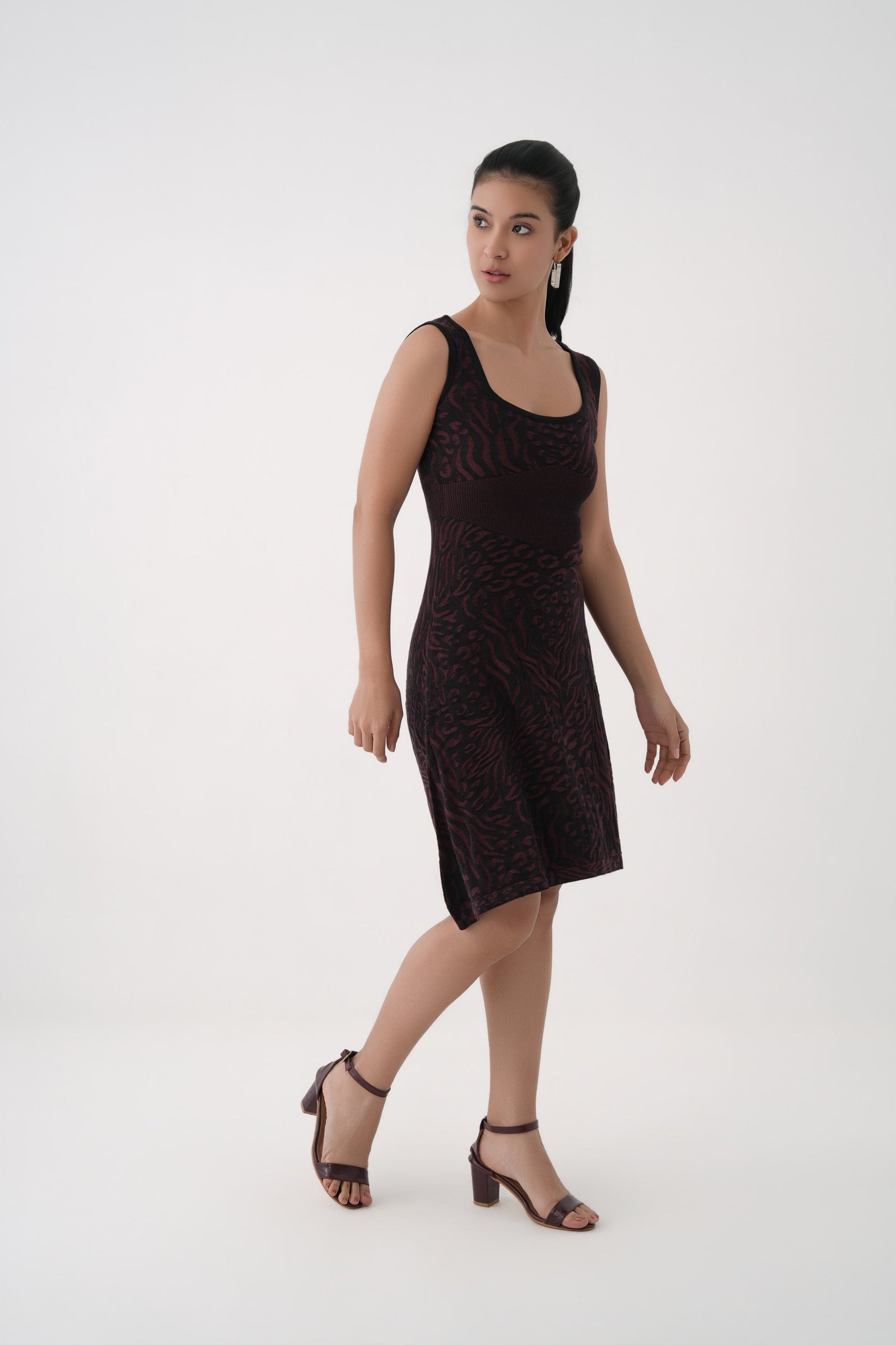 Women Black 3D Jacquard Textured Sleeveless Modal Knit Dress