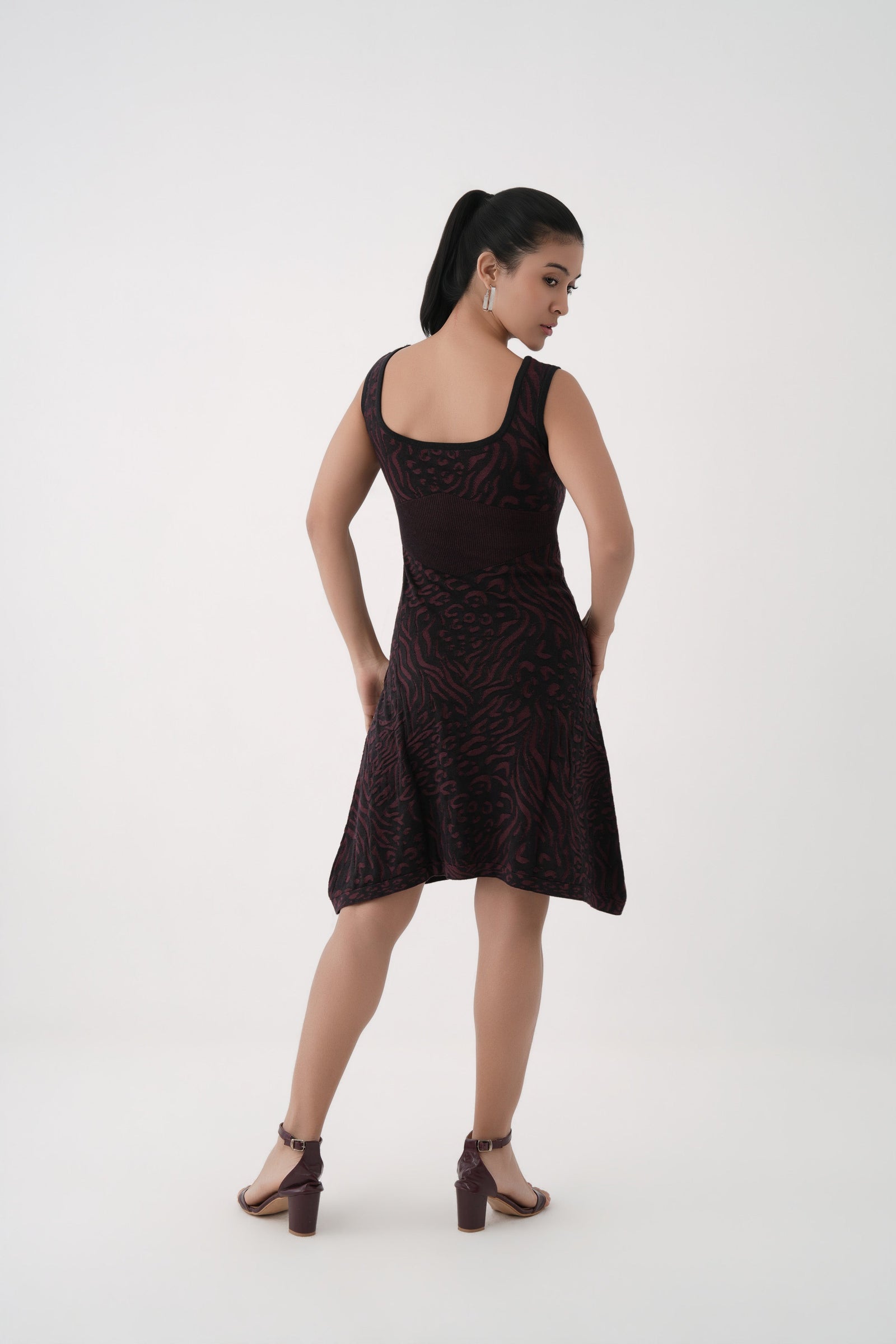 Women Black 3D Jacquard Textured Sleeveless Modal Knit Dress