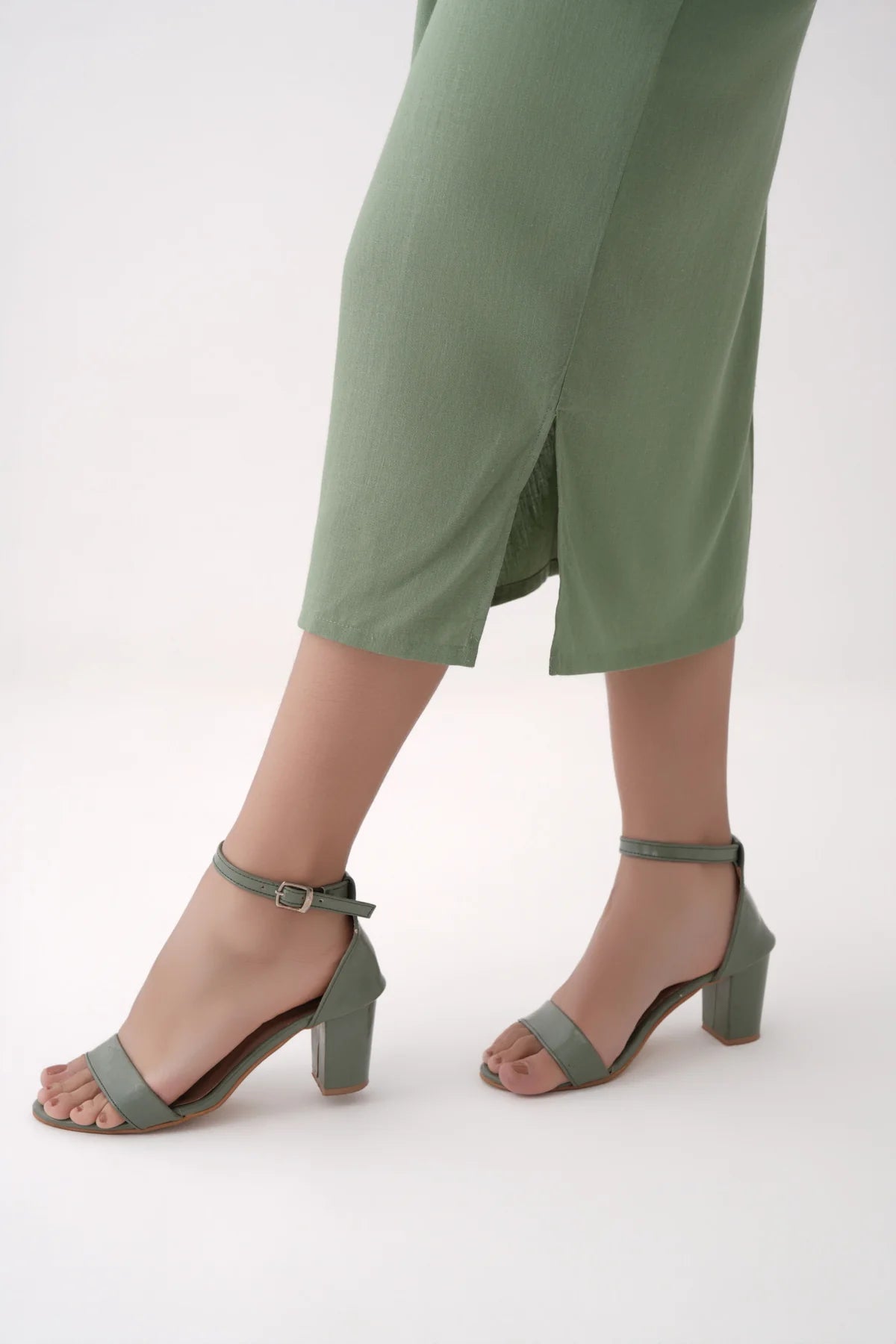 Women Green Clean Midi Skirt Linen Viscose