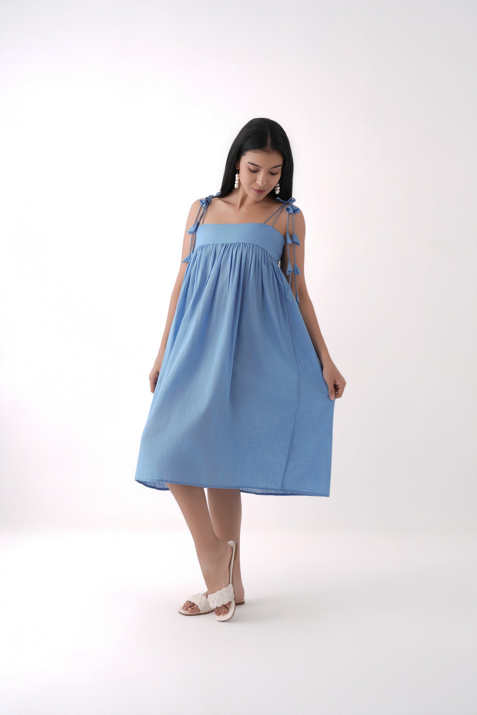 Women Blue Tassel Strap Gathered Cotton Midi Dress