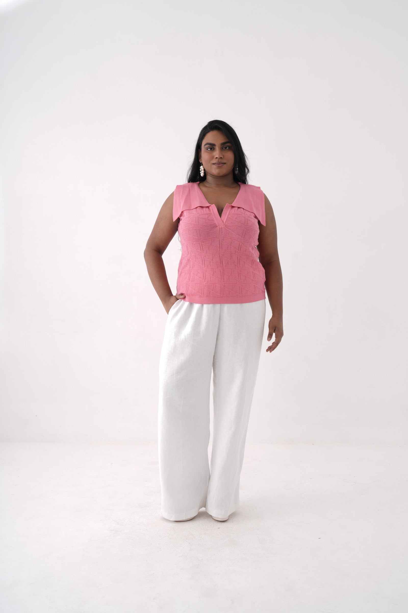pink sleeveless knitted polo t-shirt