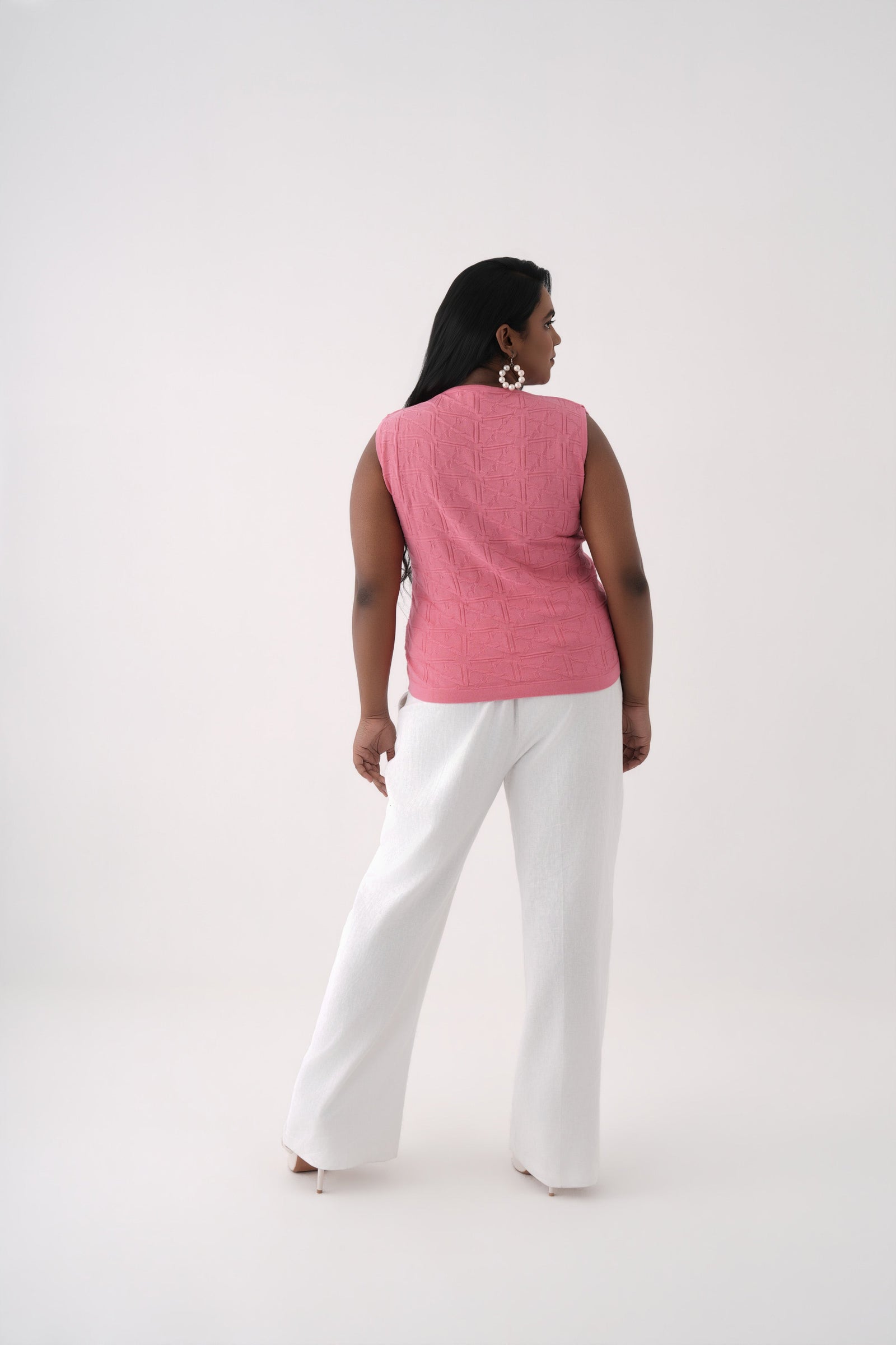 pink sleeveless knitted polo t-shirt