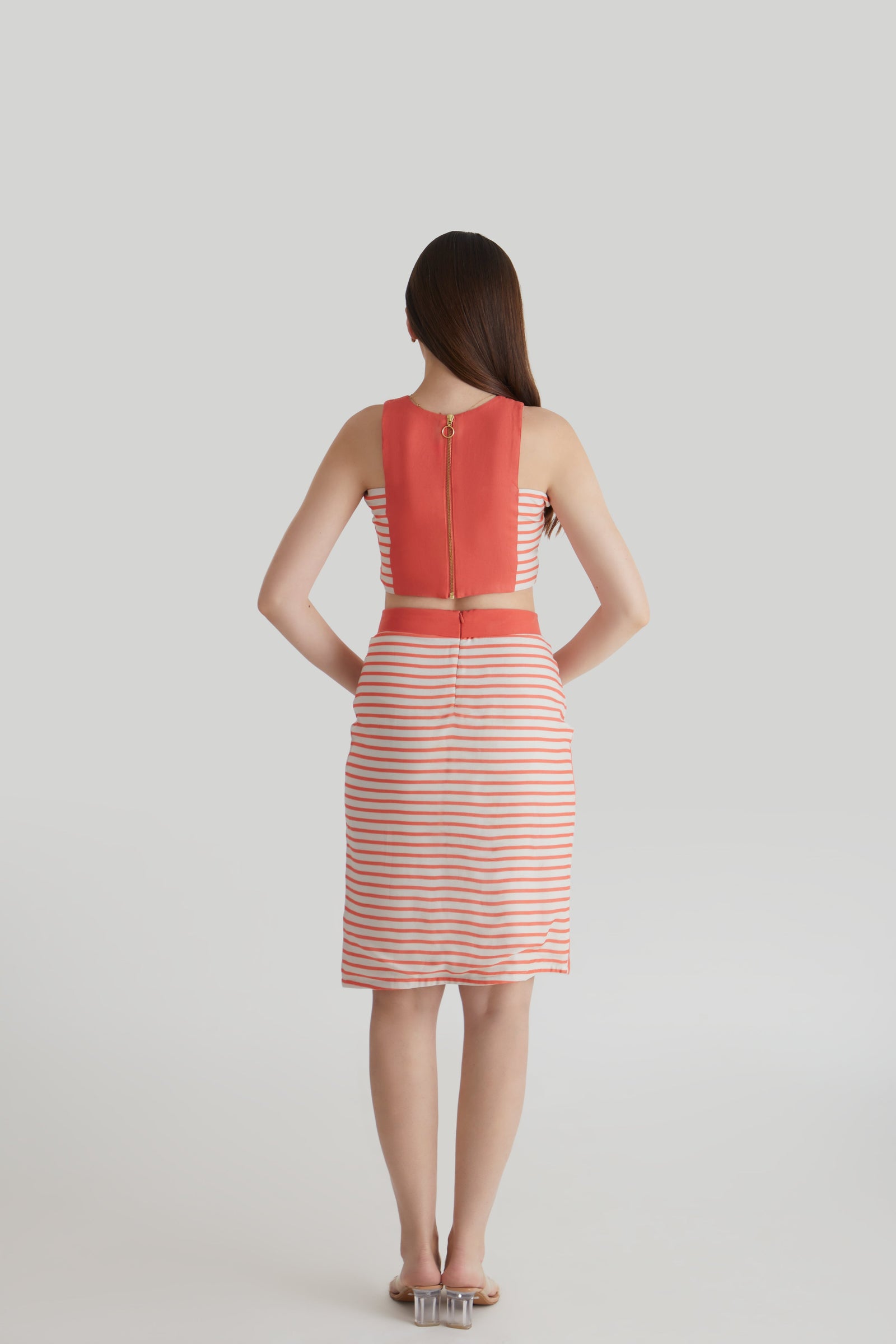 Woman  red and white striped Sleeveless Crop Top and High Waist Skirt Co-ord Set