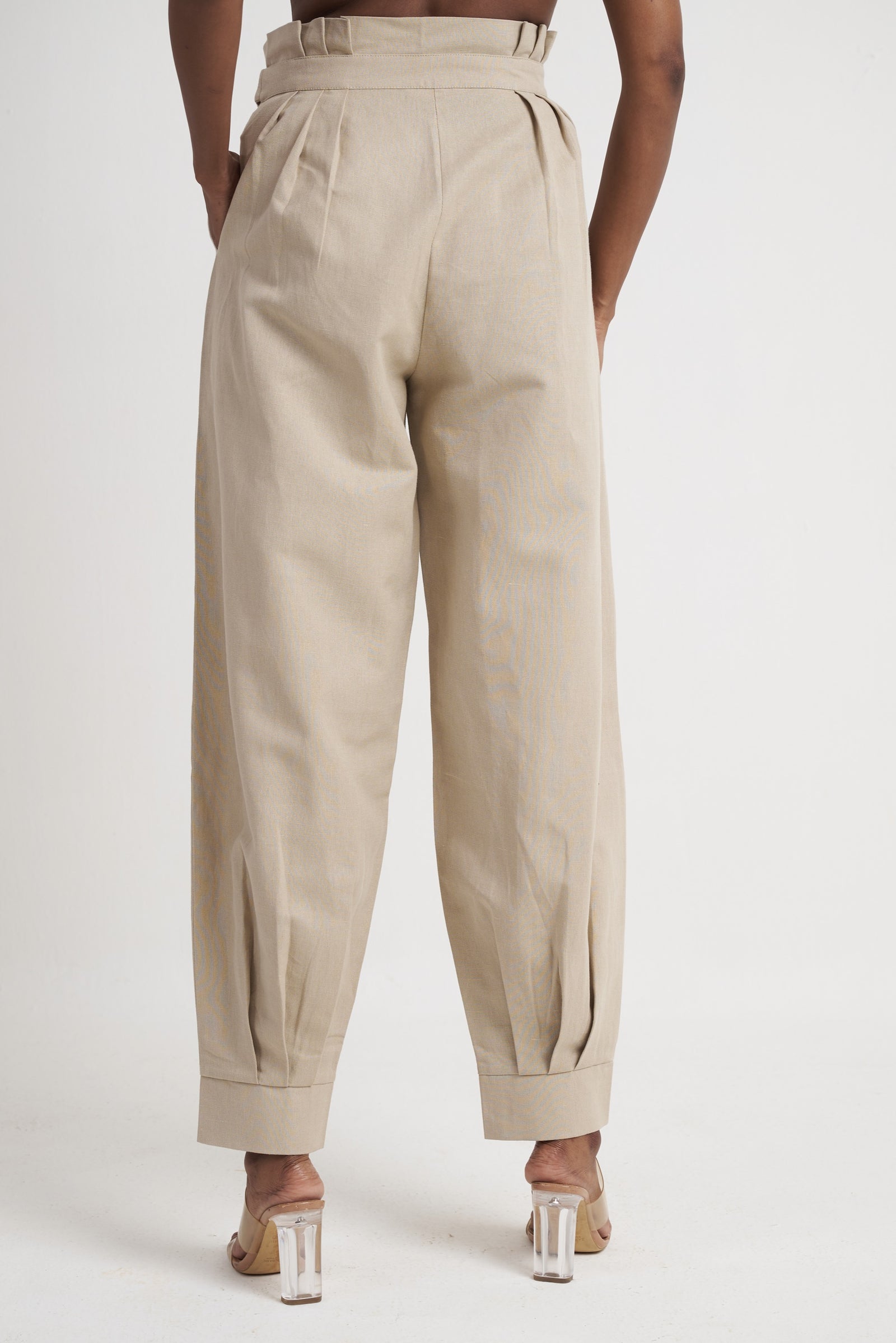 High-Rise Pleated Tapered Trouser in White Onyx